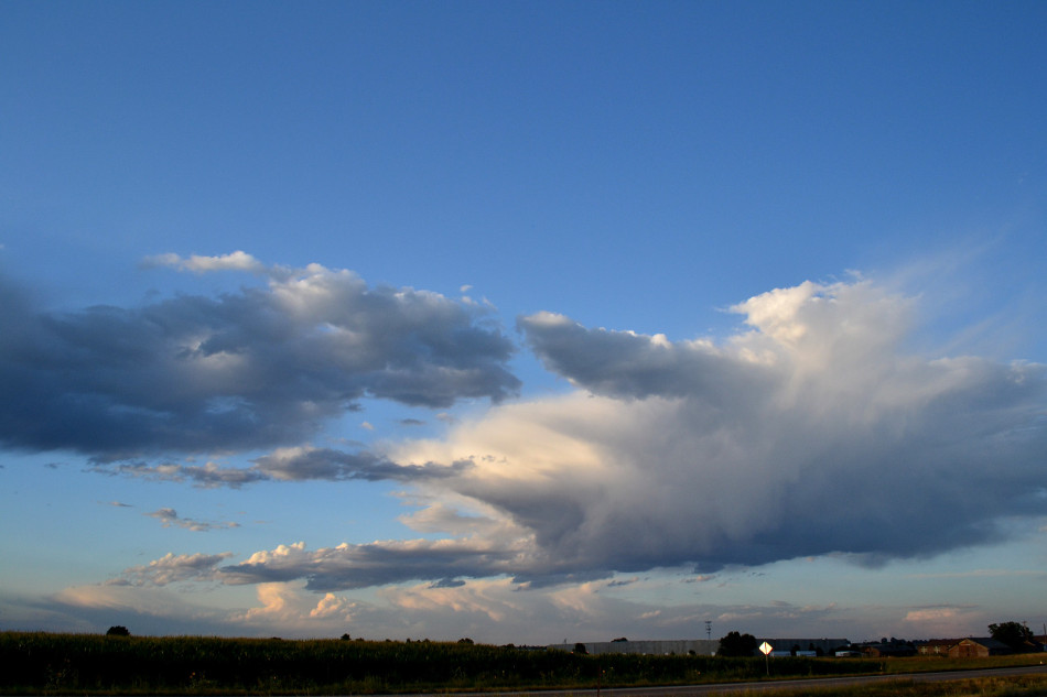 Small Thundercloud, start of Sunset