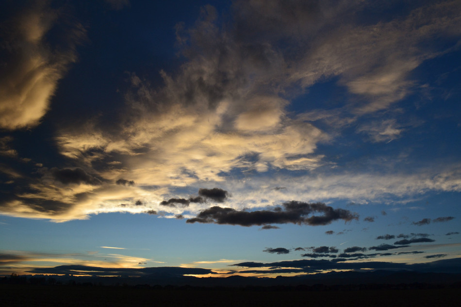Yellow Stratus Cloud Sunset