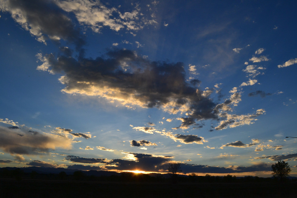 Yellow Sunset, Bright Sun